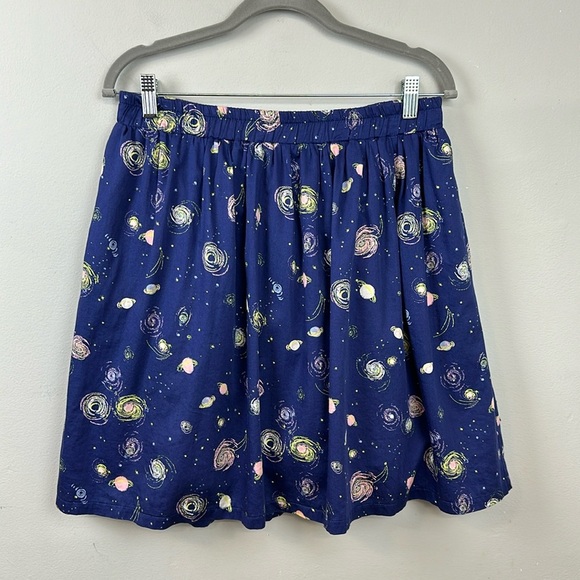 ModCloth Nebula Outer Space Cotton Skater Skirt Elastic
Waist Sz L - Picture 2 of 7